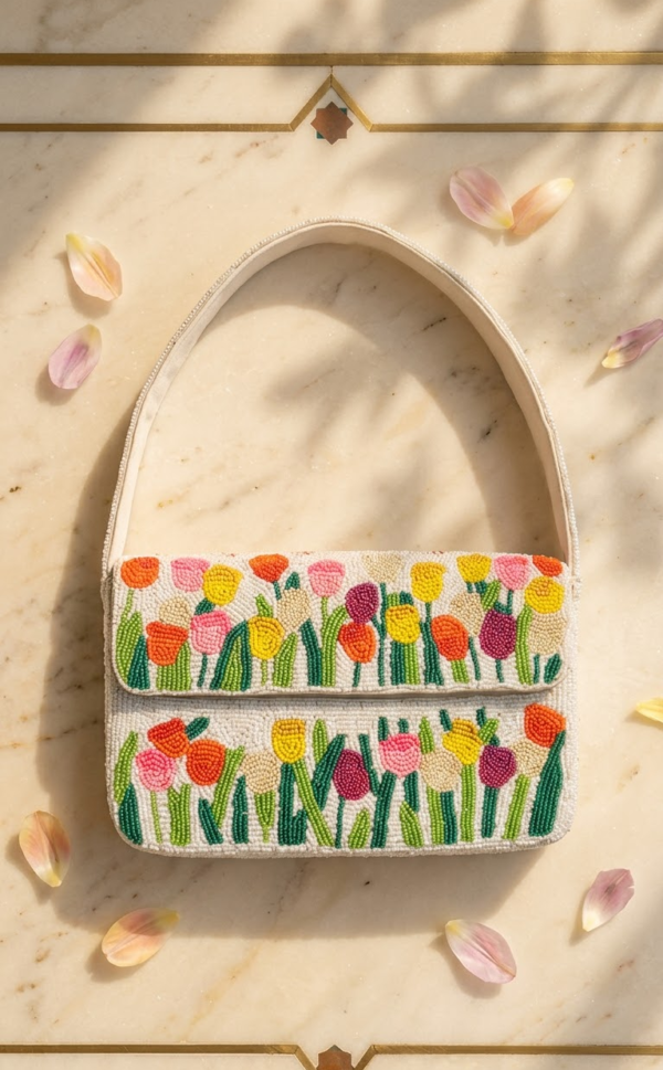 9kZfFN4XuSY7YHpxWEh_sF Meadow Bloom Double-Sided Beaded Handbag